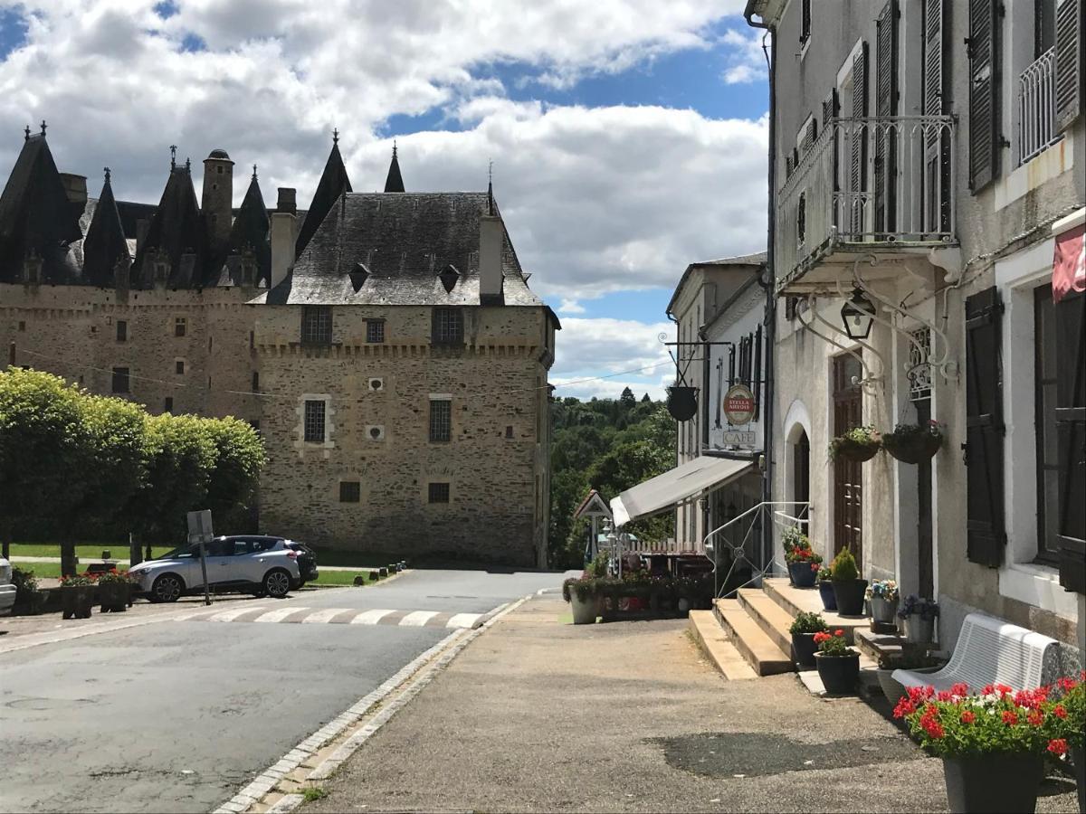 Town House Jumilhac-Le-Grand Villa Exterior photo